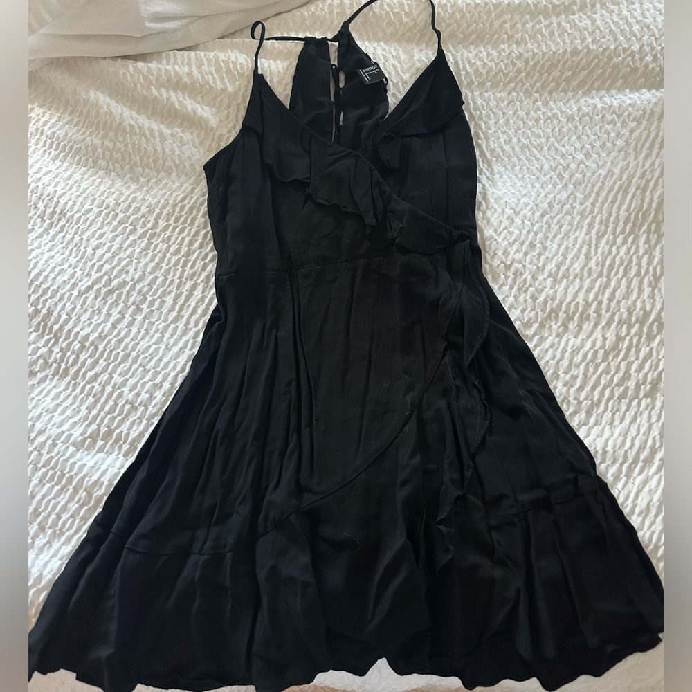 Black Mini Dress with Tie up back Forever 21 Size Small